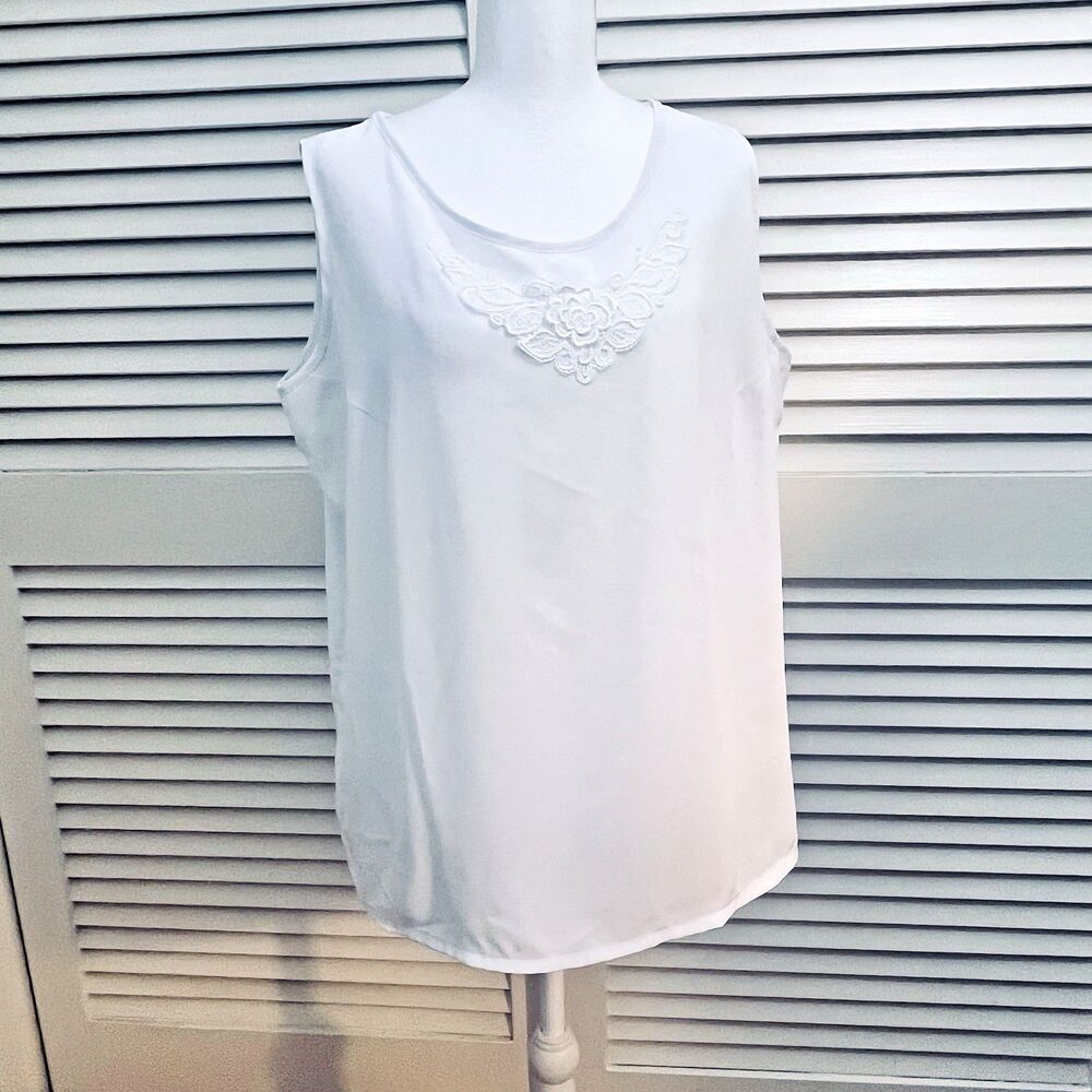 Vintage 1980s Judy Bond Womens 22W White Floral Applique Blouse Made in USA